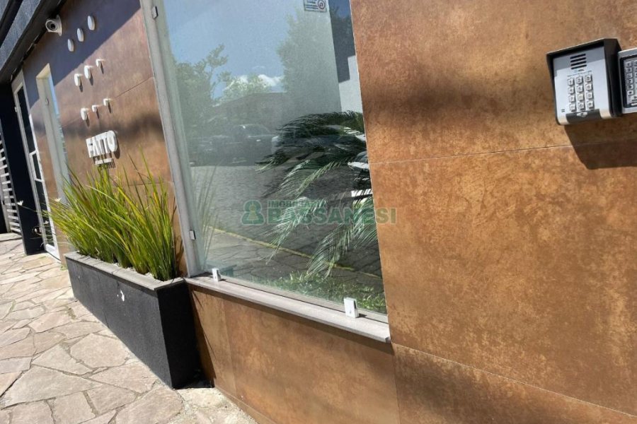 Apartamento com 65m², 2 dormitórios, 1 vaga, no bairro Lourdes em Caxias do Sul para Comprar