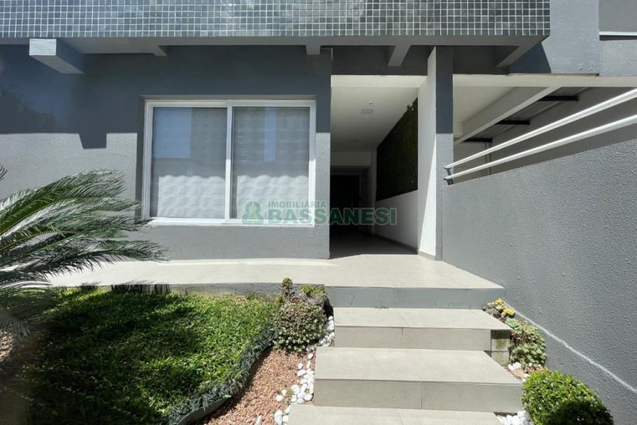 Apartamento com 65m², 2 dormitórios, 1 vaga, no bairro Lourdes em Caxias do Sul para Comprar