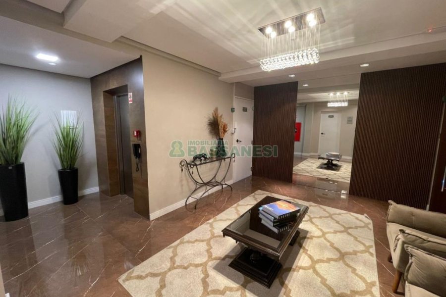 Apartamento com 65m², 2 dormitórios, 1 vaga, no bairro Lourdes em Caxias do Sul para Comprar