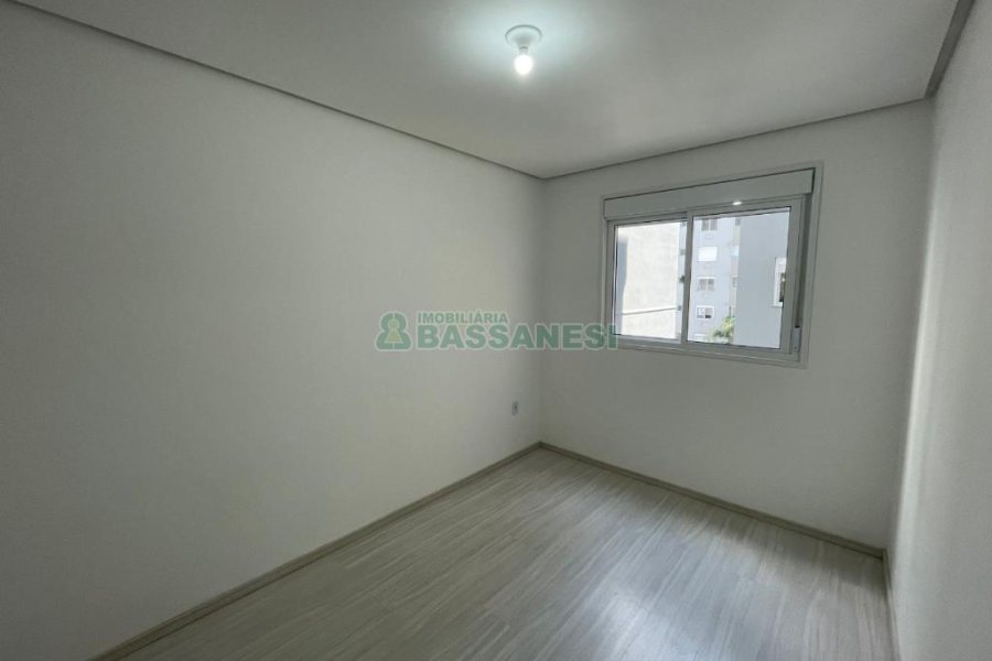 Apartamento com 65m², 2 dormitórios, 1 vaga, no bairro Lourdes em Caxias do Sul para Comprar