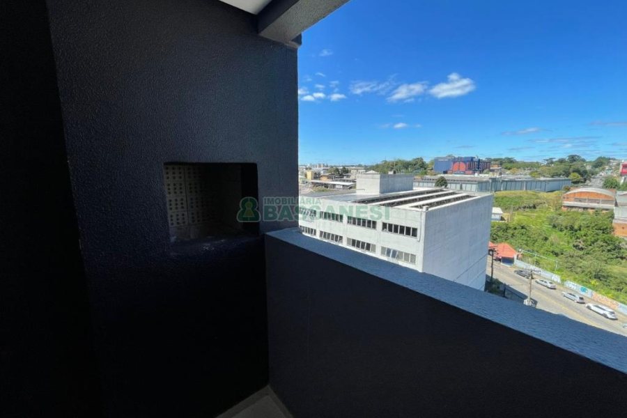 Apartamento com 65m², 2 dormitórios, 1 vaga, no bairro Lourdes em Caxias do Sul para Comprar