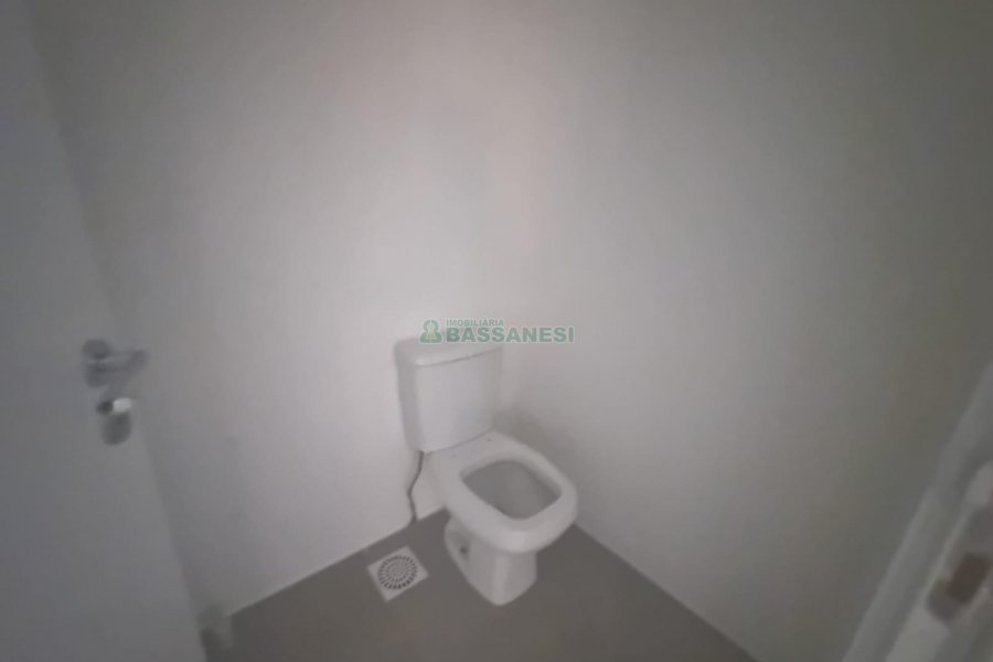 Loja com 35m², no bairro Exposição em Caxias do Sul para Alugar