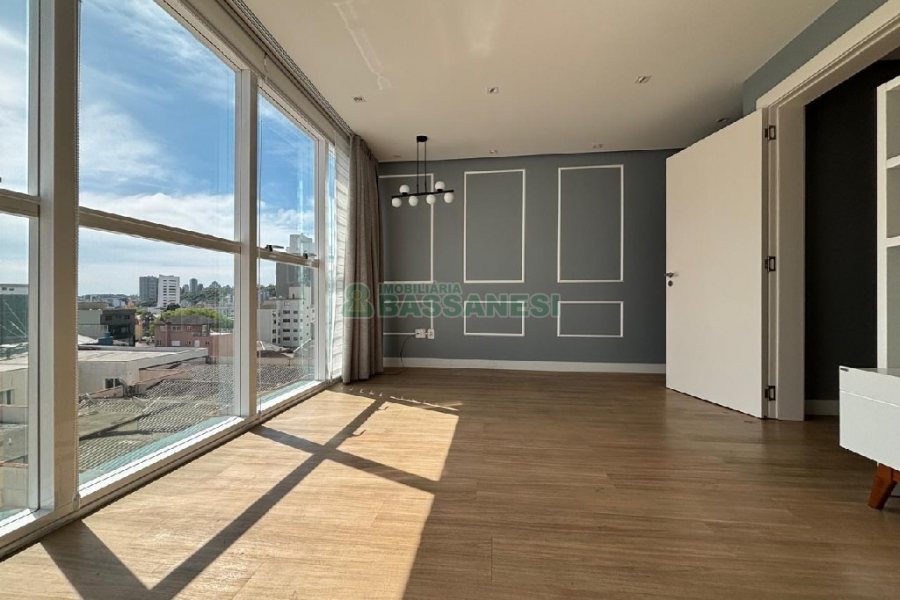 Sala com 32m², 1 vaga, no bairro Lourdes em Caxias do Sul para Alugar