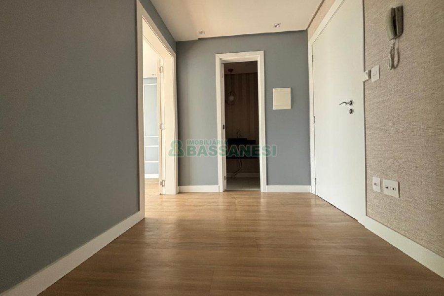 Sala com 32m², 1 vaga, no bairro Lourdes em Caxias do Sul para Alugar