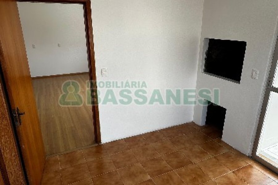 Apartamento com 190m², 3 dormitórios, 2 vagas, no bairro Cruzeiro em Caxias do Sul para Alugar