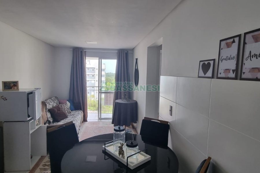 Apartamento com 48m², 2 dormitórios, 1 vaga, no bairro Nossa Senhora da Saúde em Caxias do Sul para Comprar