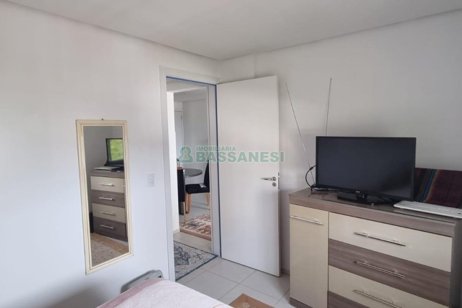 Apartamento com 48m², 2 dormitórios, 1 vaga, no bairro Nossa Senhora da Saúde em Caxias do Sul para Comprar