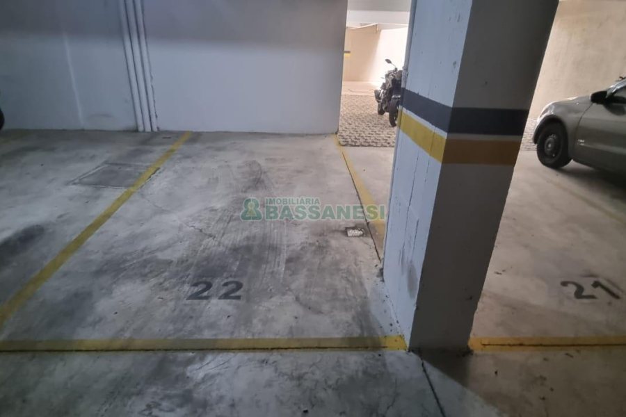 Apartamento com 48m², 2 dormitórios, 1 vaga, no bairro Nossa Senhora da Saúde em Caxias do Sul para Comprar