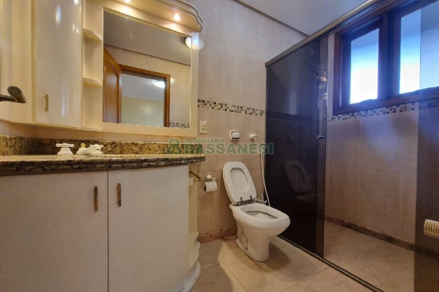 Apartamento com 307m², 4 dormitórios, 3 vagas, no bairro Cristo Redentor em Caxias do Sul para Alugar