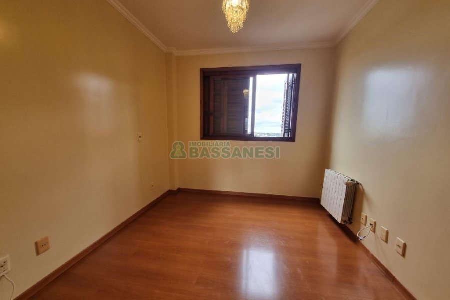 Apartamento com 307m², 4 dormitórios, 3 vagas, no bairro Cristo Redentor em Caxias do Sul para Alugar
