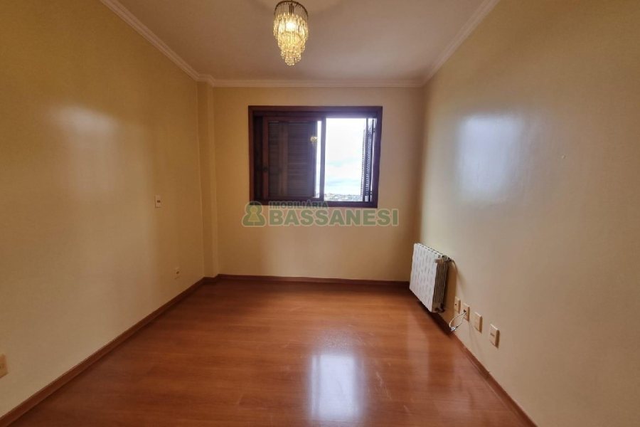 Apartamento com 307m², 4 dormitórios, 3 vagas, no bairro Cristo Redentor em Caxias do Sul para Alugar