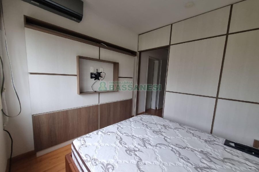 Apartamento com 127m², 3 dormitórios, 2 vagas, no bairro Centro em Caxias do Sul para Alugar