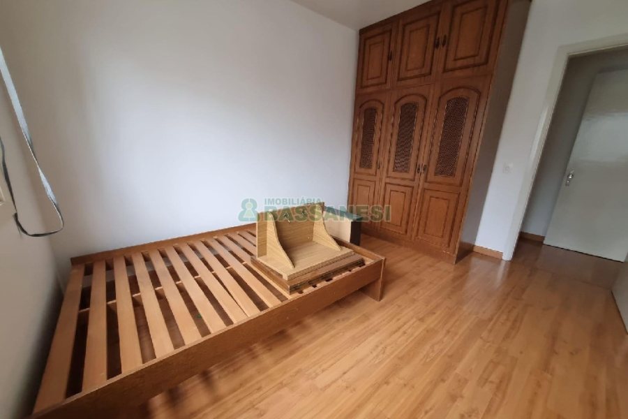 Apartamento com 127m², 3 dormitórios, 2 vagas, no bairro Centro em Caxias do Sul para Alugar