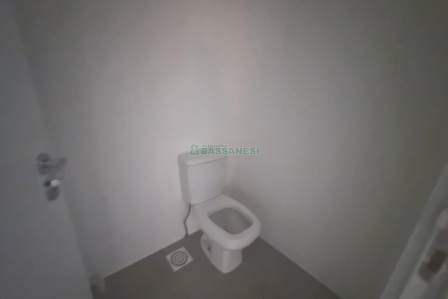 Loja com 35m², no bairro Exposição em Caxias do Sul para Alugar
