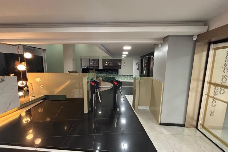 Sala Mobiliada com 160m², 5 vagas, no bairro Exposição em Caxias do Sul para Alugar