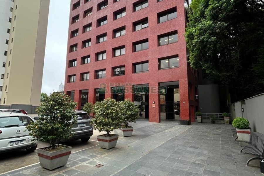 Sala Mobiliada com 160m², 5 vagas, no bairro Exposição em Caxias do Sul para Alugar