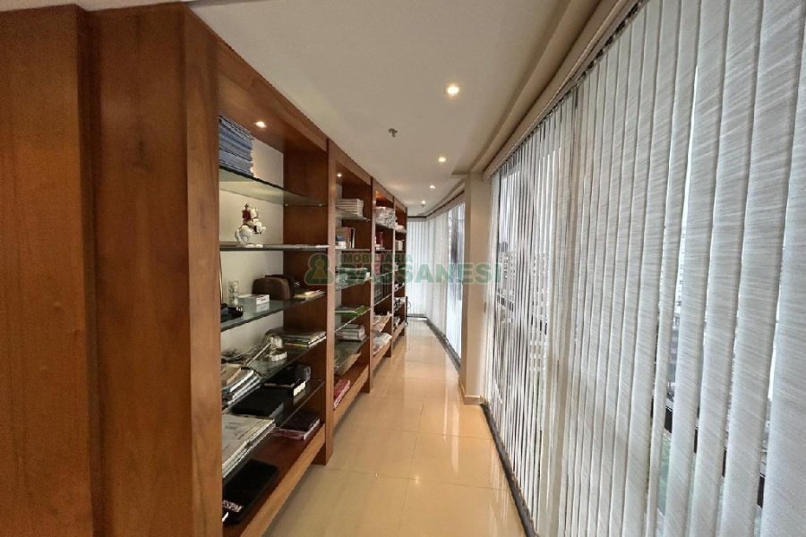 Sala Mobiliada com 160m², 5 vagas, no bairro Exposição em Caxias do Sul para Alugar