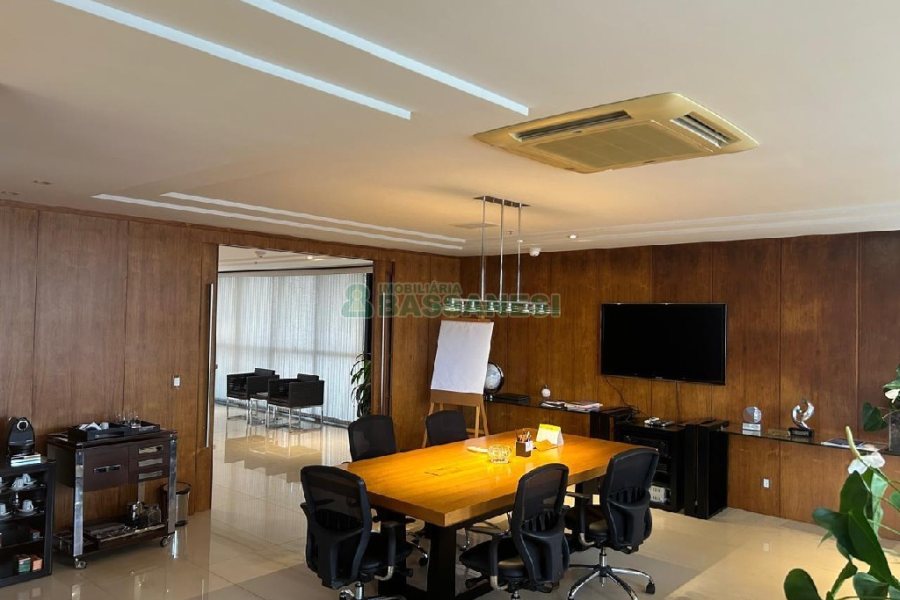 Sala Mobiliada com 160m², 5 vagas, no bairro Exposição em Caxias do Sul para Alugar