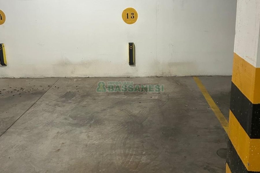 Sala Mobiliada com 160m², 5 vagas, no bairro Exposição em Caxias do Sul para Alugar