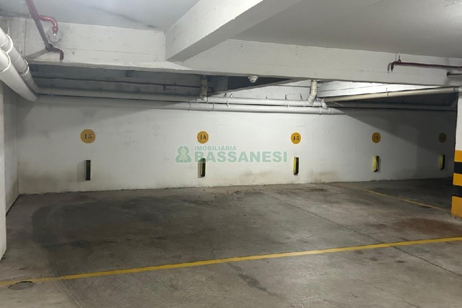 Sala Mobiliada com 160m², 5 vagas, no bairro Exposição em Caxias do Sul para Alugar