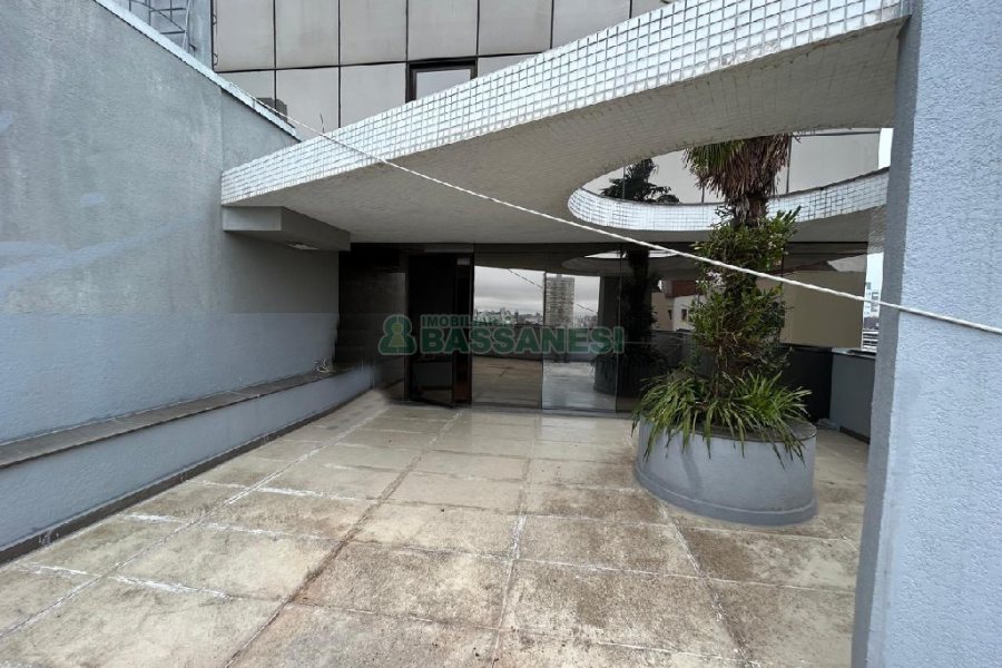 Sala Mobiliada com 160m², 5 vagas, no bairro Exposição em Caxias do Sul para Alugar