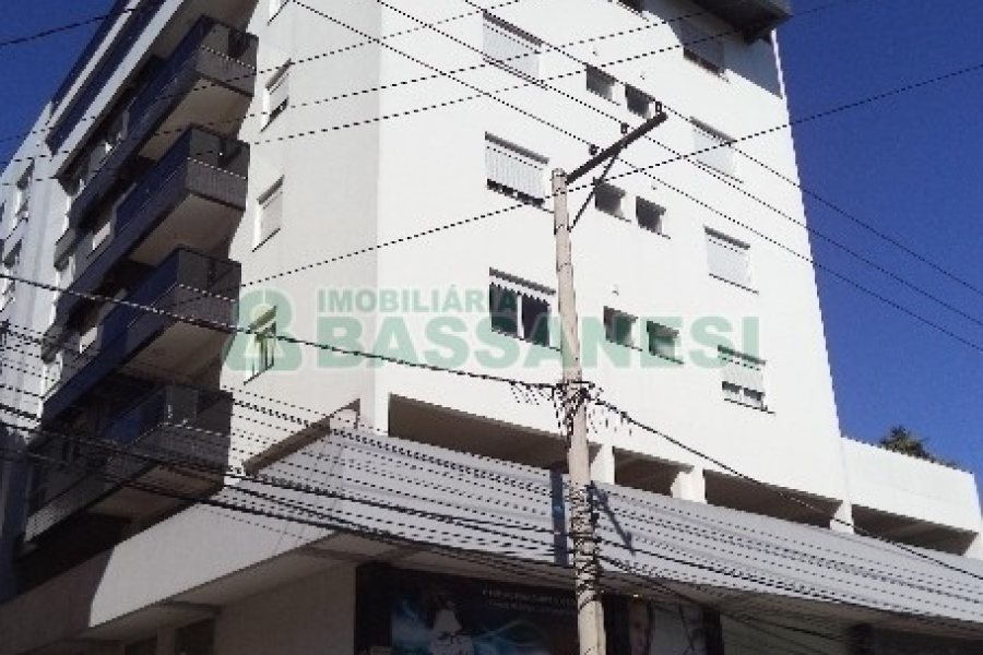 Apto Mobiliado com 52m², 1 dormitório, 1 vaga, no bairro Centro em Caxias do Sul para Alugar