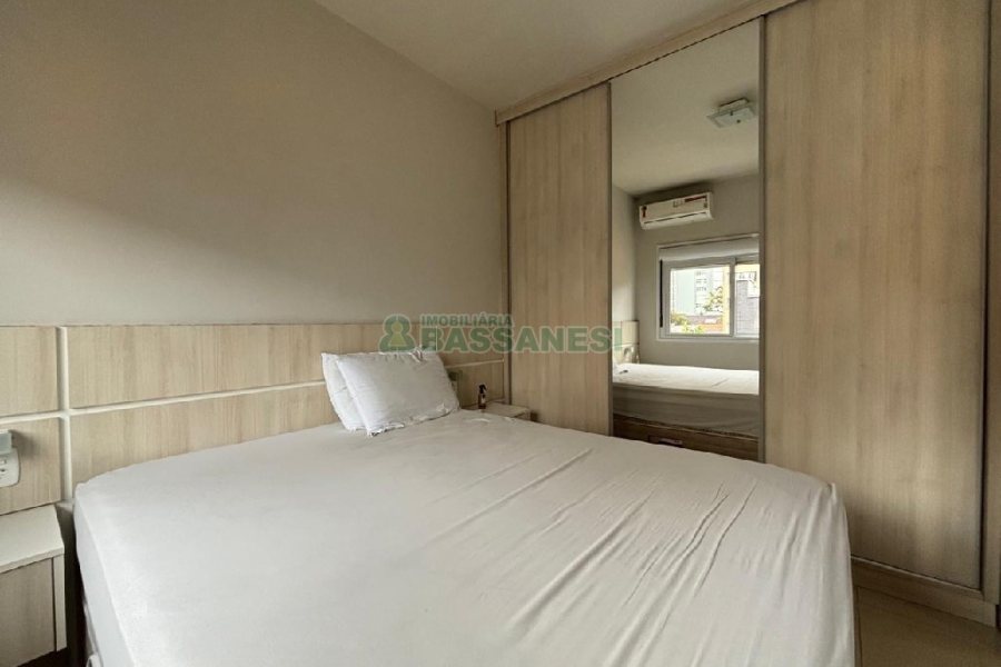 Apto Mobiliado com 52m², 1 dormitório, 1 vaga, no bairro Centro em Caxias do Sul para Alugar