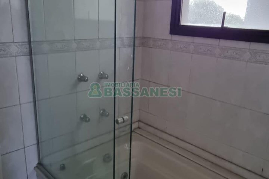 Apartamento com 92m², 2 dormitórios, 1 vaga, no bairro Santa Catarina em Caxias do Sul para Comprar