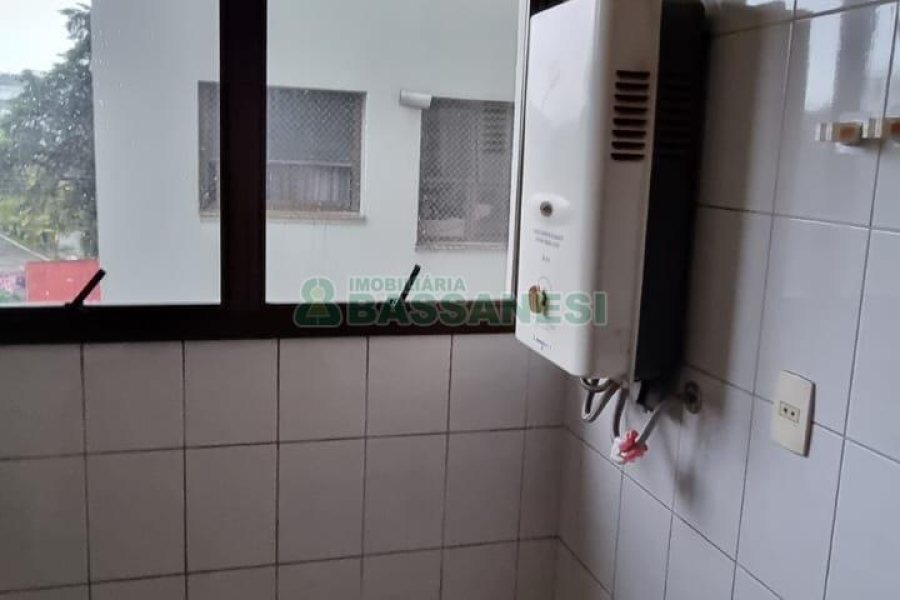 Apartamento com 92m², 2 dormitórios, 1 vaga, no bairro Santa Catarina em Caxias do Sul para Comprar