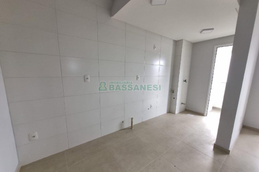 Apartamento com 59m², 2 dormitórios, 1 vaga, no bairro Vila Verde em Caxias do Sul para Alugar