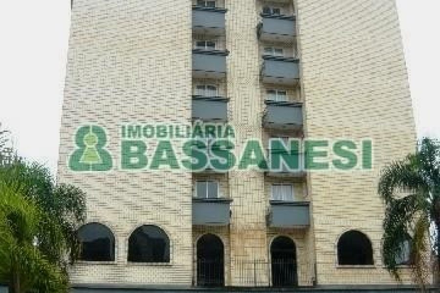 Apartamento com 75m², 2 dormitórios, 1 vaga, no bairro Universitário em Caxias do Sul para Alugar