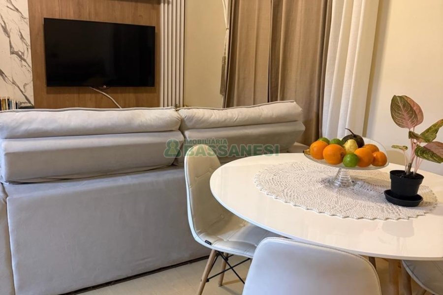 Apartamento com 75m², 2 dormitórios, 1 vaga, no bairro Universitário em Caxias do Sul para Alugar