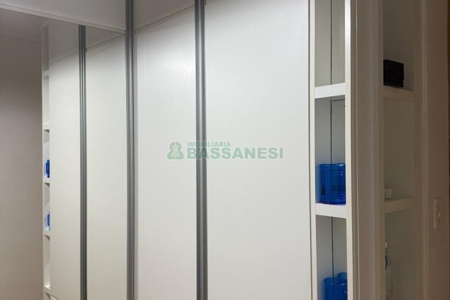 Apartamento com 75m², 2 dormitórios, 1 vaga, no bairro Universitário em Caxias do Sul para Alugar