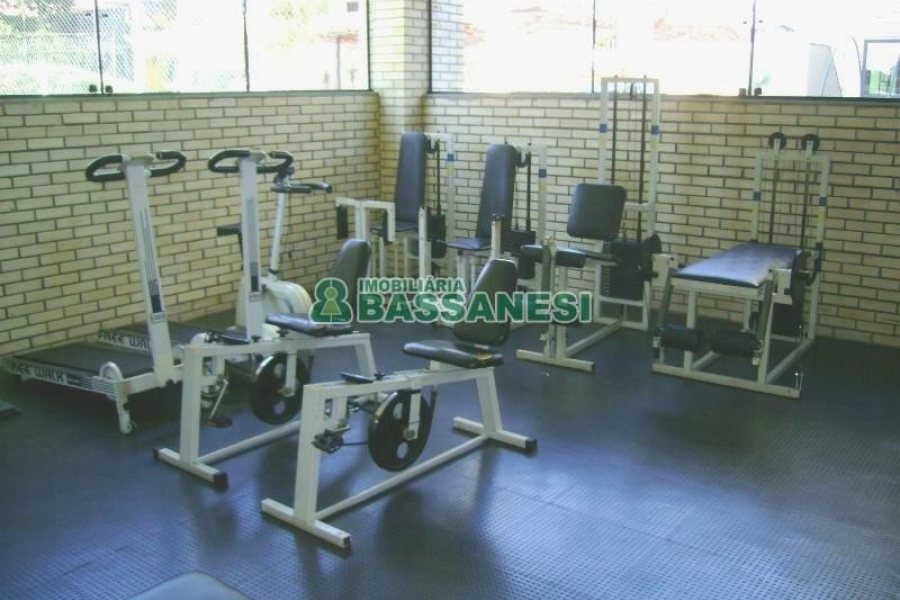 Apartamento com 75m², 2 dormitórios, 1 vaga, no bairro Universitário em Caxias do Sul para Alugar