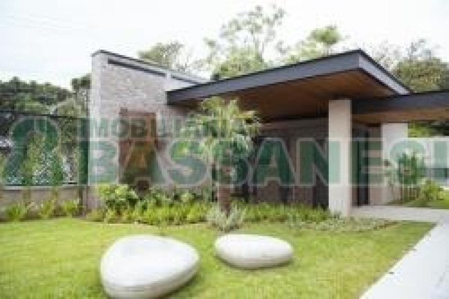 Apto Mobiliado com 110m², 3 dormitórios, 2 vagas, no bairro Petrópolis em Caxias do Sul para Alugar