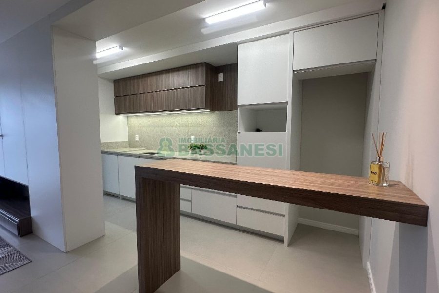 Apto Mobiliado com 110m², 3 dormitórios, 2 vagas, no bairro Petrópolis em Caxias do Sul para Alugar