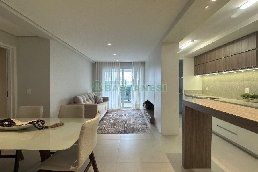 Apto Mobiliado com 110m², 3 dormitórios, 2 vagas, no bairro Petrópolis em Caxias do Sul para Alugar