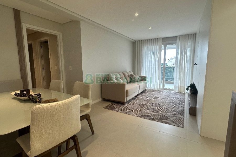 Apto Mobiliado com 110m², 3 dormitórios, 2 vagas, no bairro Petrópolis em Caxias do Sul para Alugar