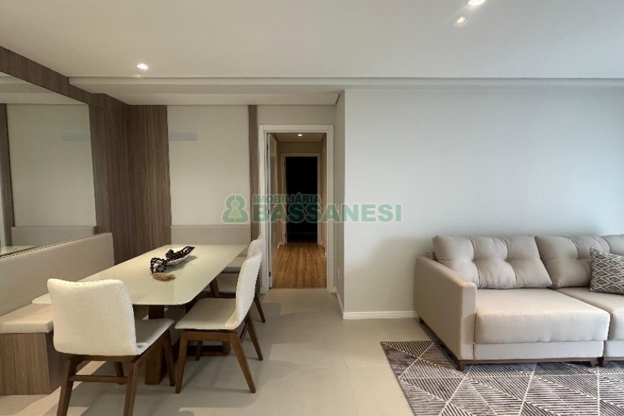 Apto Mobiliado com 110m², 3 dormitórios, 2 vagas, no bairro Petrópolis em Caxias do Sul para Alugar