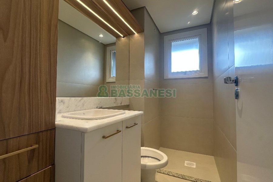 Apto Mobiliado com 110m², 3 dormitórios, 2 vagas, no bairro Petrópolis em Caxias do Sul para Alugar