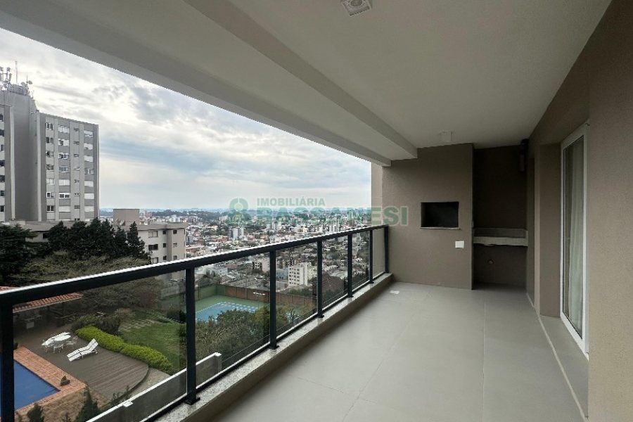 Apto Mobiliado com 110m², 3 dormitórios, 2 vagas, no bairro Petrópolis em Caxias do Sul para Alugar