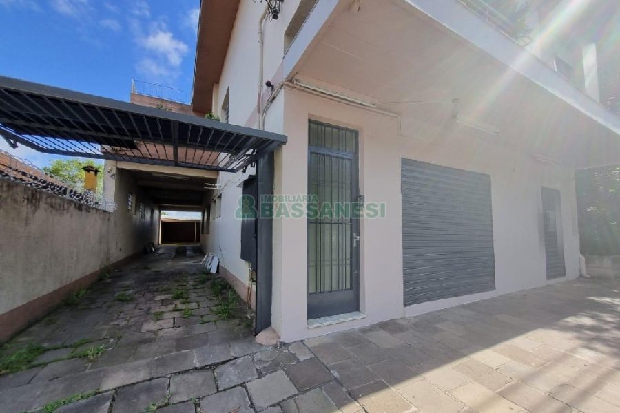 Loja com 178m², 4 vagas, no bairro Cristo Redentor em Caxias do Sul para Alugar