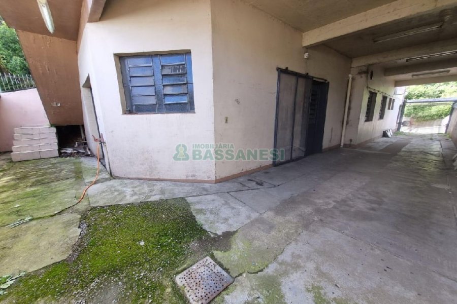 Loja com 178m², 4 vagas, no bairro Cristo Redentor em Caxias do Sul para Alugar