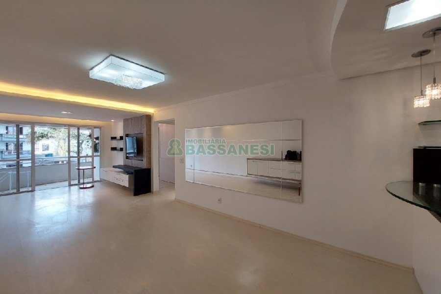 Apto Mobiliado com 113m², 2 dormitórios, 2 vagas, no bairro Rio Branco em Caxias do Sul para Alugar