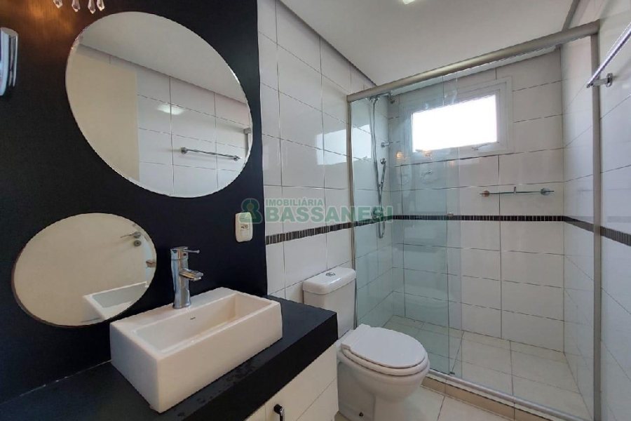 Apto Mobiliado com 113m², 2 dormitórios, 2 vagas, no bairro Rio Branco em Caxias do Sul para Alugar