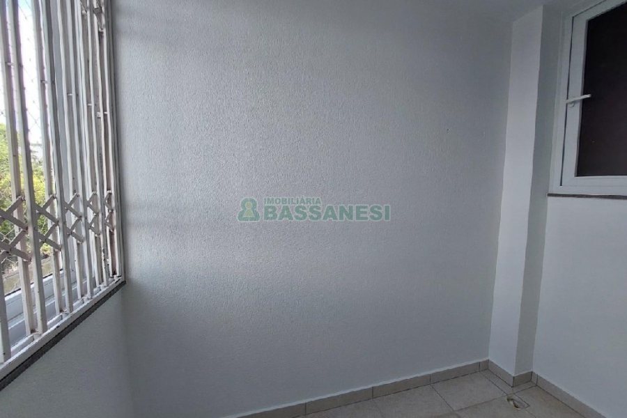 Apto Mobiliado com 113m², 2 dormitórios, 2 vagas, no bairro Rio Branco em Caxias do Sul para Alugar