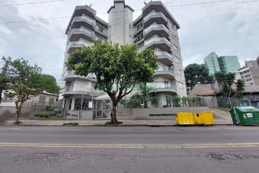 Apartamento com 150m², 3 dormitórios, 3 vagas, no bairro Exposição em Caxias do Sul para Alugar