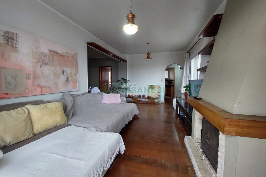 Apartamento com 150m², 3 dormitórios, 3 vagas, no bairro Exposição em Caxias do Sul para Alugar