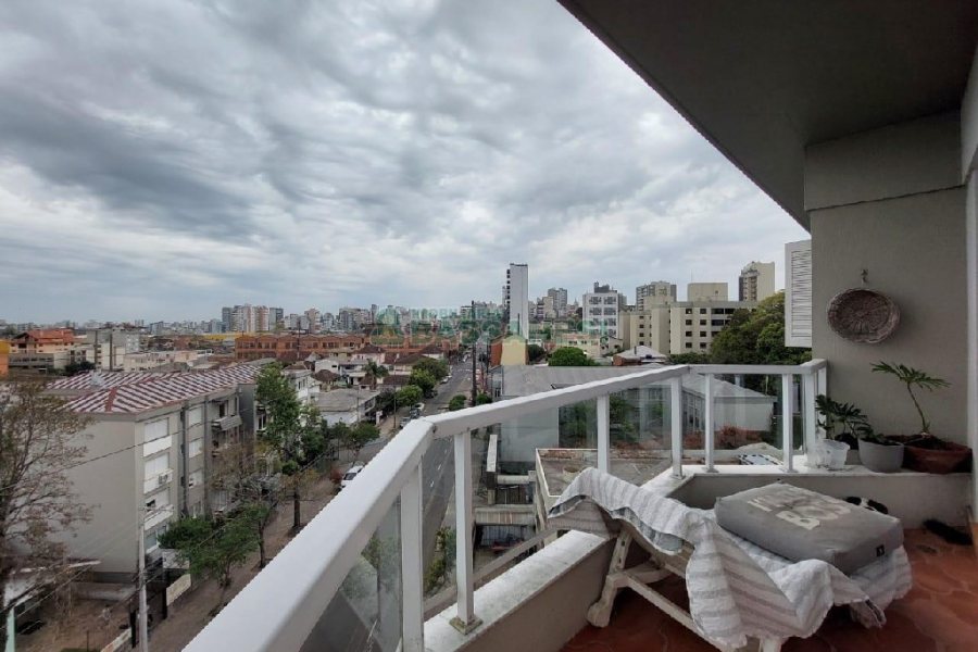 Apartamento com 150m², 3 dormitórios, 3 vagas, no bairro Exposição em Caxias do Sul para Alugar