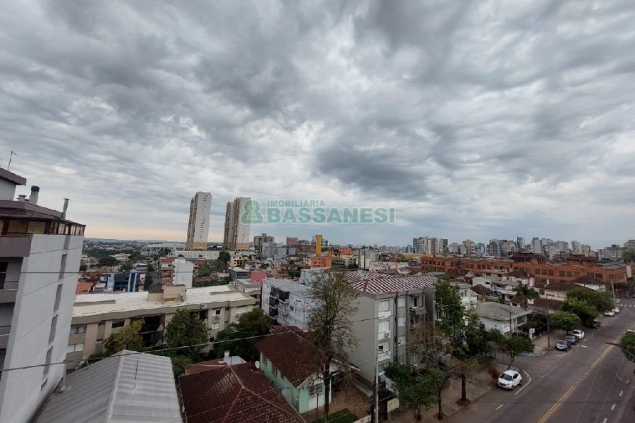 Apartamento com 150m², 3 dormitórios, 3 vagas, no bairro Exposição em Caxias do Sul para Alugar
